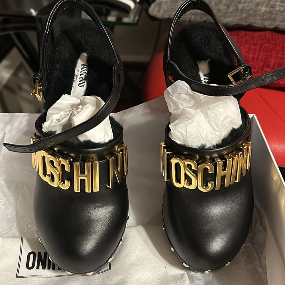 Moschino clogs very beautiful wore once . - Picture 5 of 7